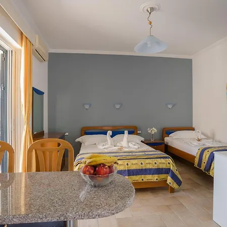 Mare Nydri (Lefkada)